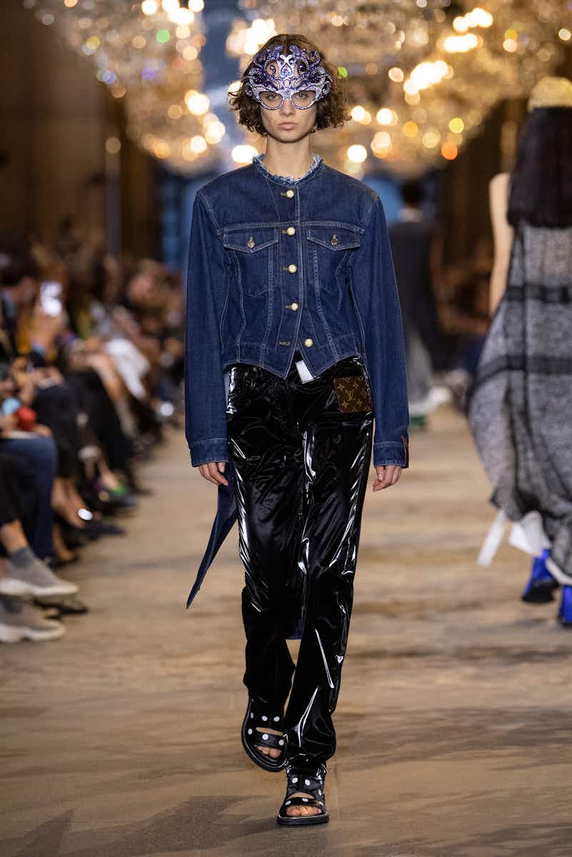 Nicolas Ghesquière Looks to the Future on Louis Vuitton's Spring 2019  Runway - Fashionista