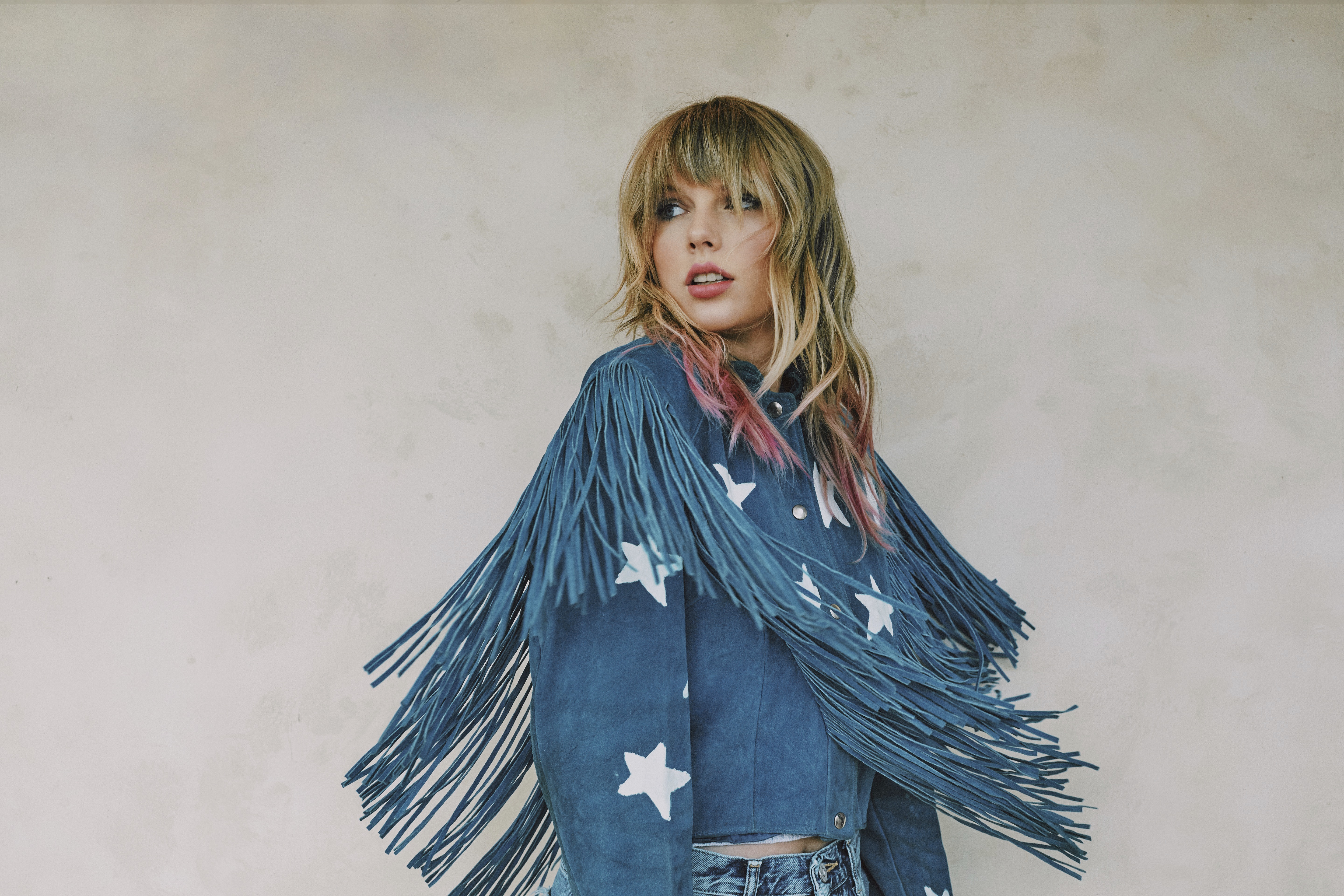 wallpaper lover Taylor Swift the eras tour on Behance