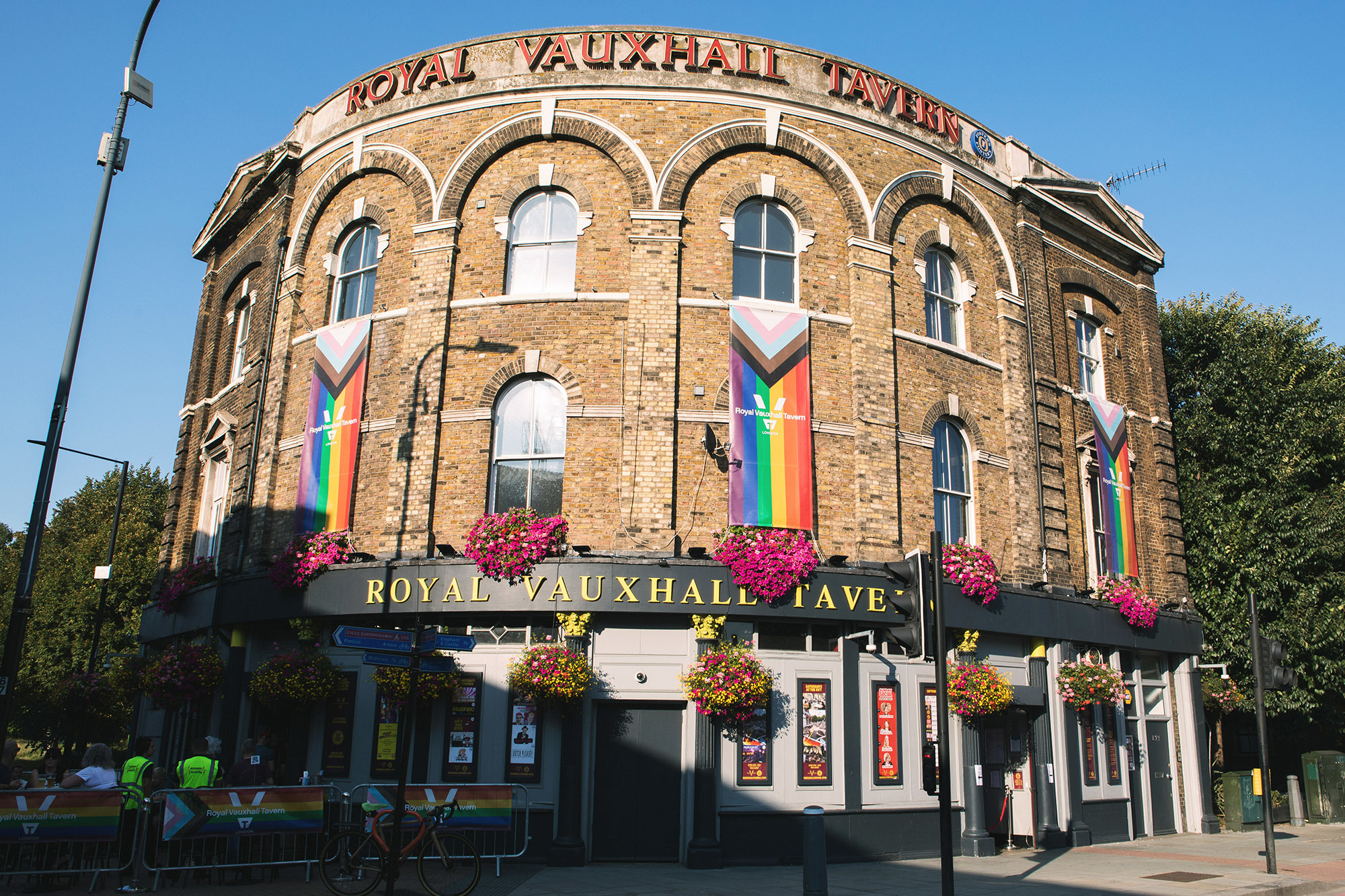 bromptons gay bar london