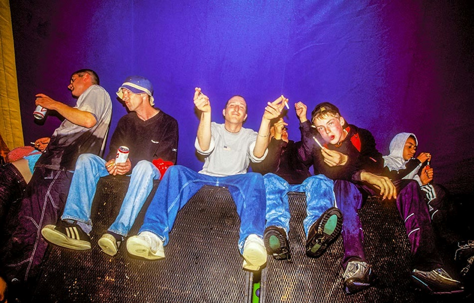 These photos show British nightlife in the early 2000s - The Face
