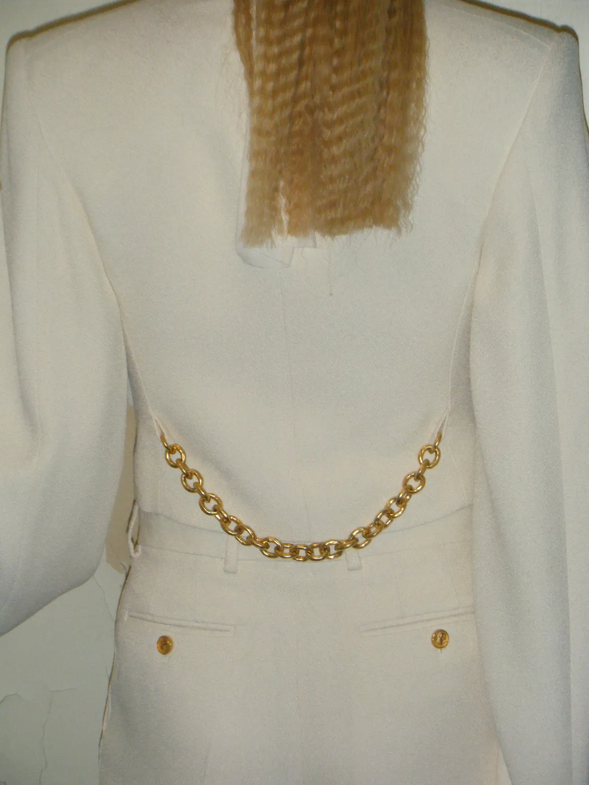 THE_FACE_SCHIAPARELLI_WEB_010.jpg