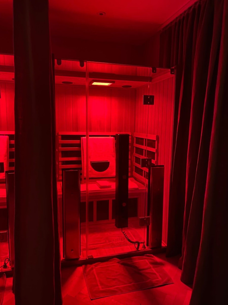 What is a light sauna? - The Face